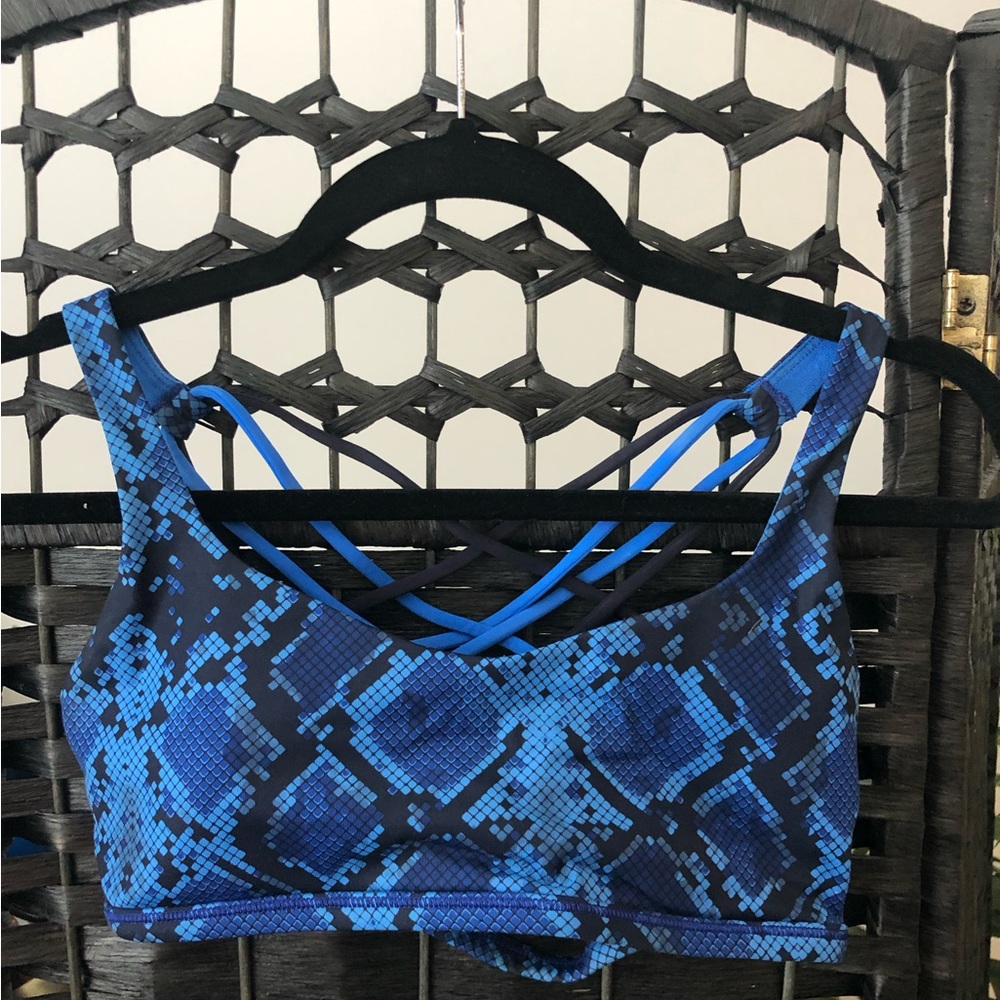 Lululemon free to be blue snake print